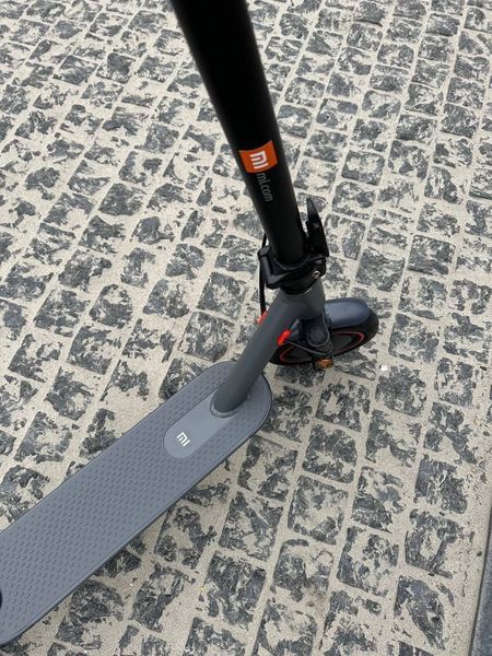 Електросамокат Mi Scooter M365 Pro 4 500W 12.4Ah (2024) з аморти &mdash; максимальна швидкість до 25 км/год, потужність 500 Вт Mi-M365 фото